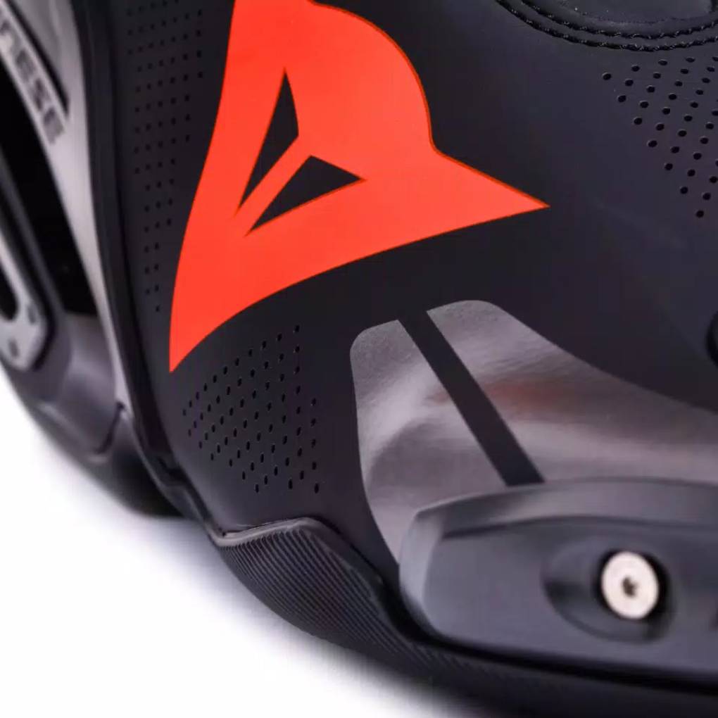 DAINESE AXIAL 2 AIR MOTORCYCLE RACING SUMMER BOOTS