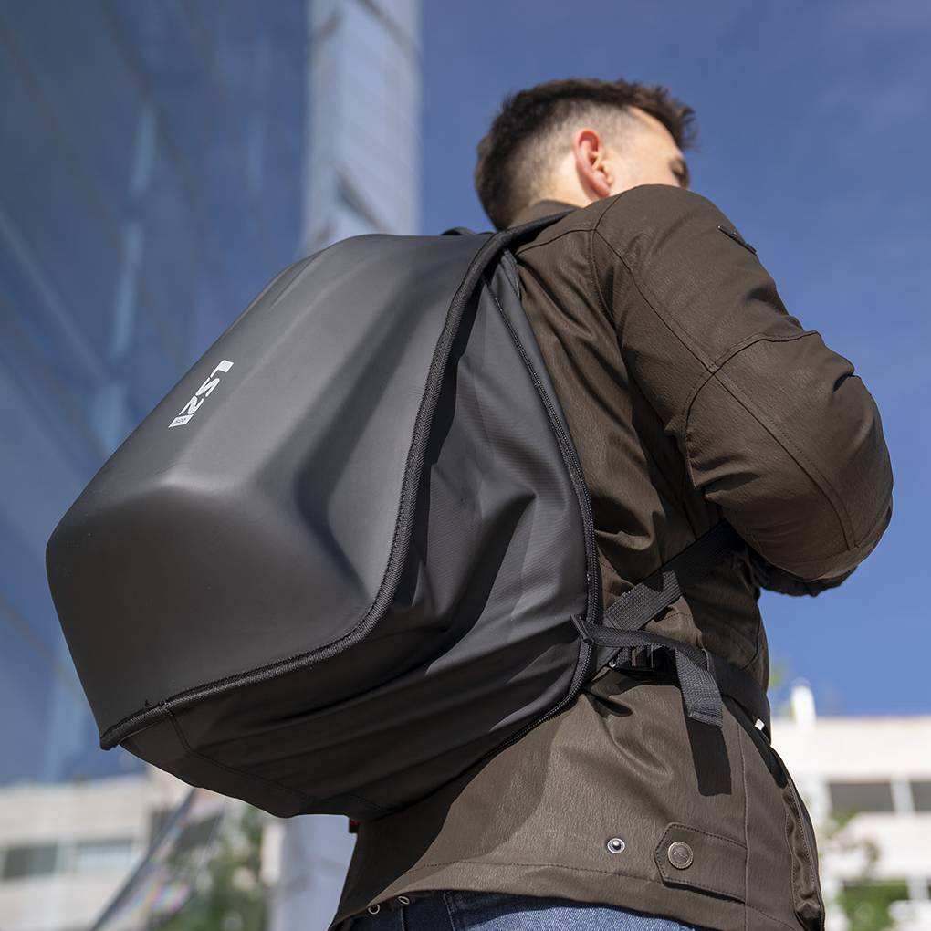 LS2 SHIELD MOTORCYCLE RIDER BACKPACK - 25L