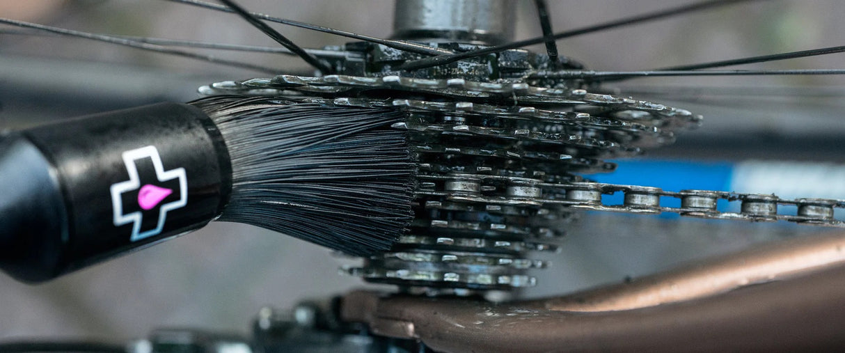 MUC-OFF PREMIUM BRUSH KIT FOR MOTORCYCLE/BIKE