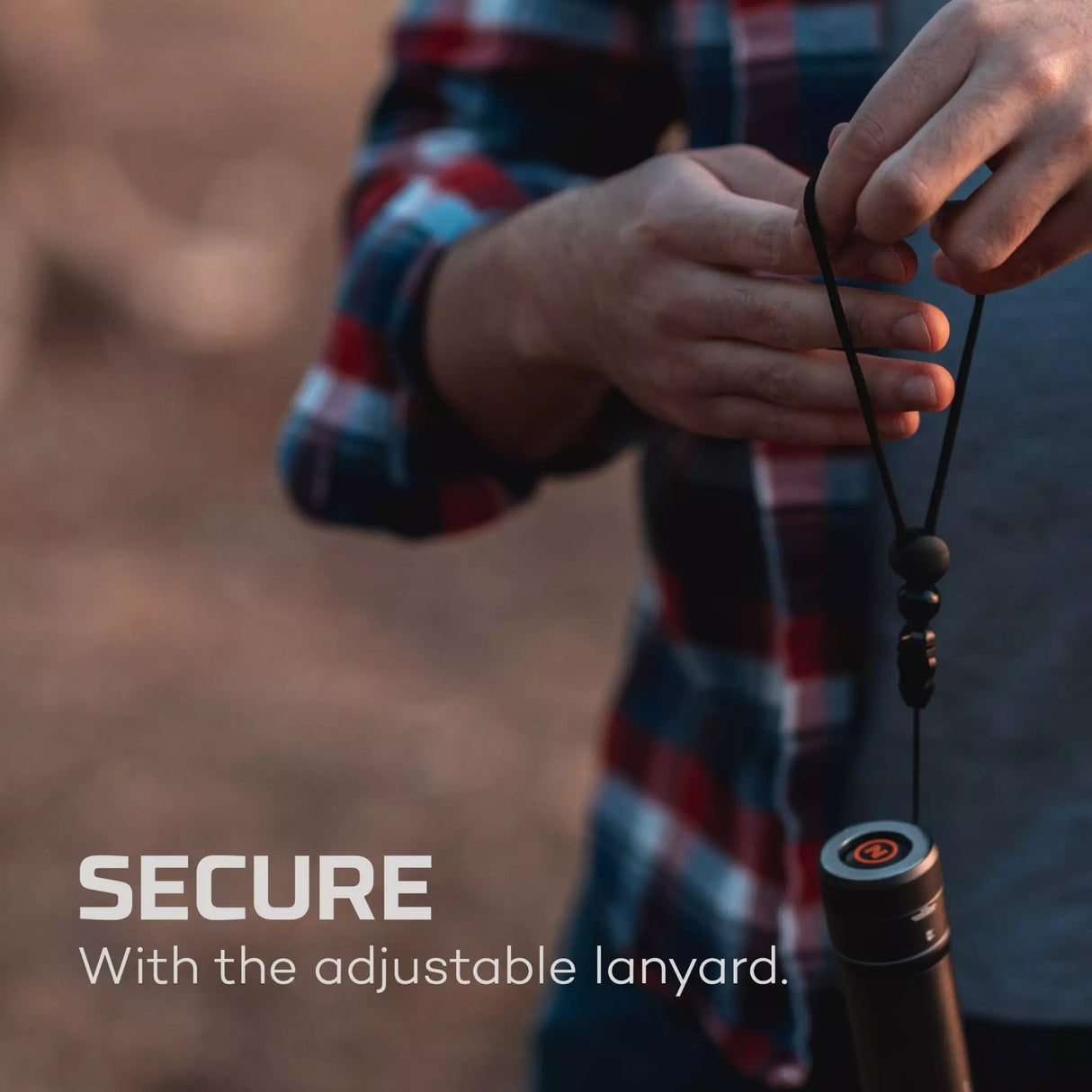 NEBO NEWTON 1500 LUMEN FLASHLIGHT