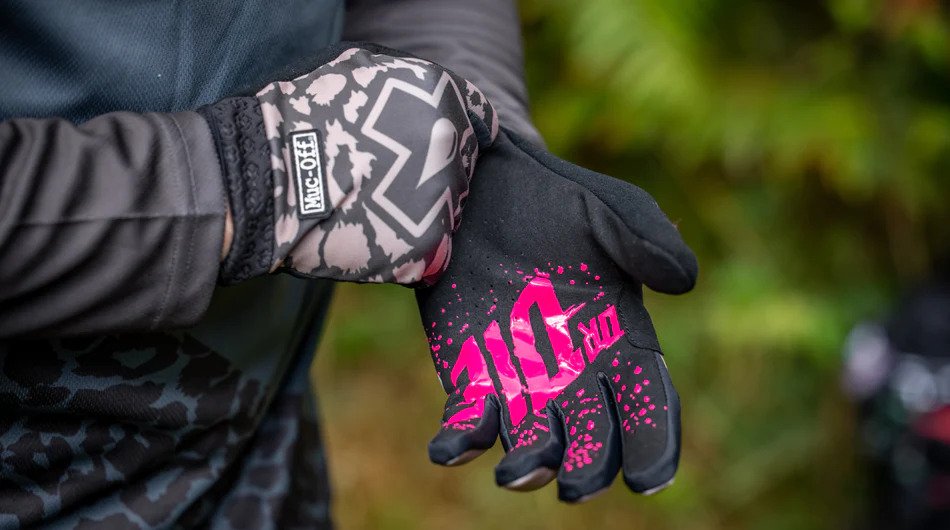 MUC-OFF BIKE RIDER GLOVES