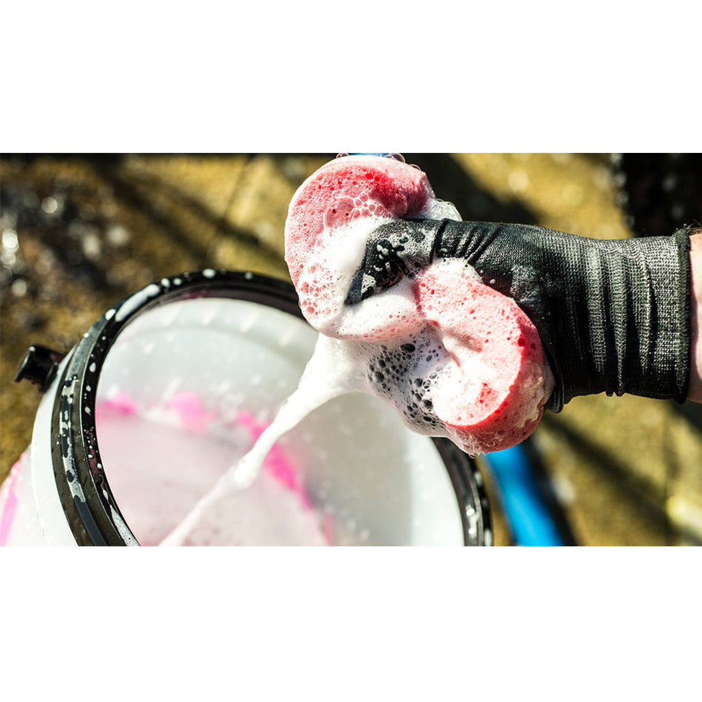 MUC-OFF BIKE DIRT BUCKET WITH FILTH FILTER BUNDLE