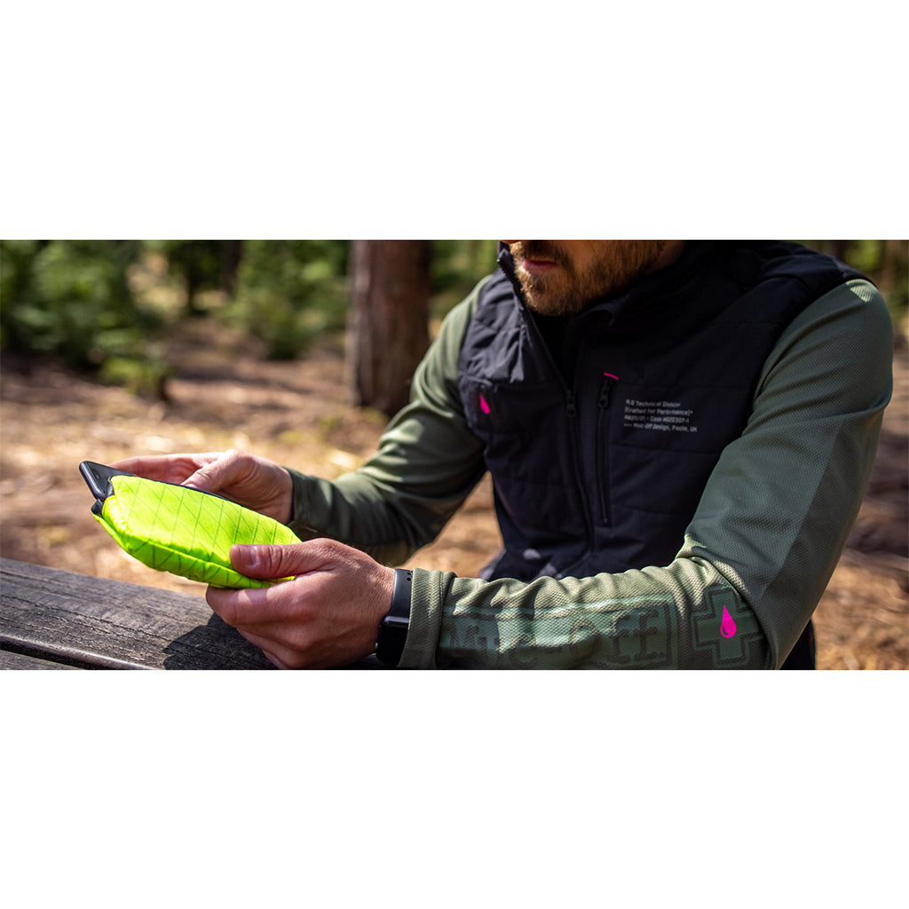 MUC-OFF MOTO/BIKE RAINPROOF ESSENTIALS CASE