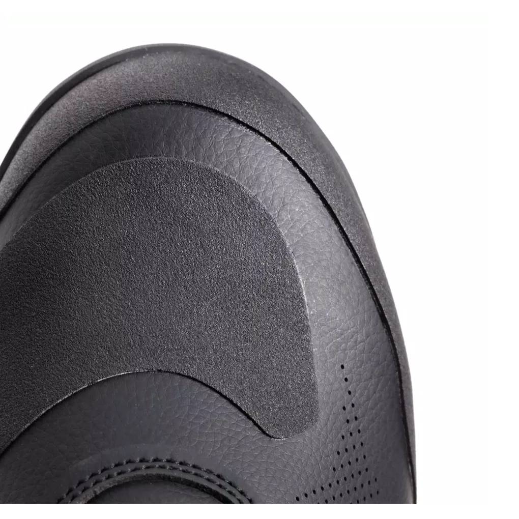 DAINESE BLACKWING GTX MOTORCYCLE BOOTS