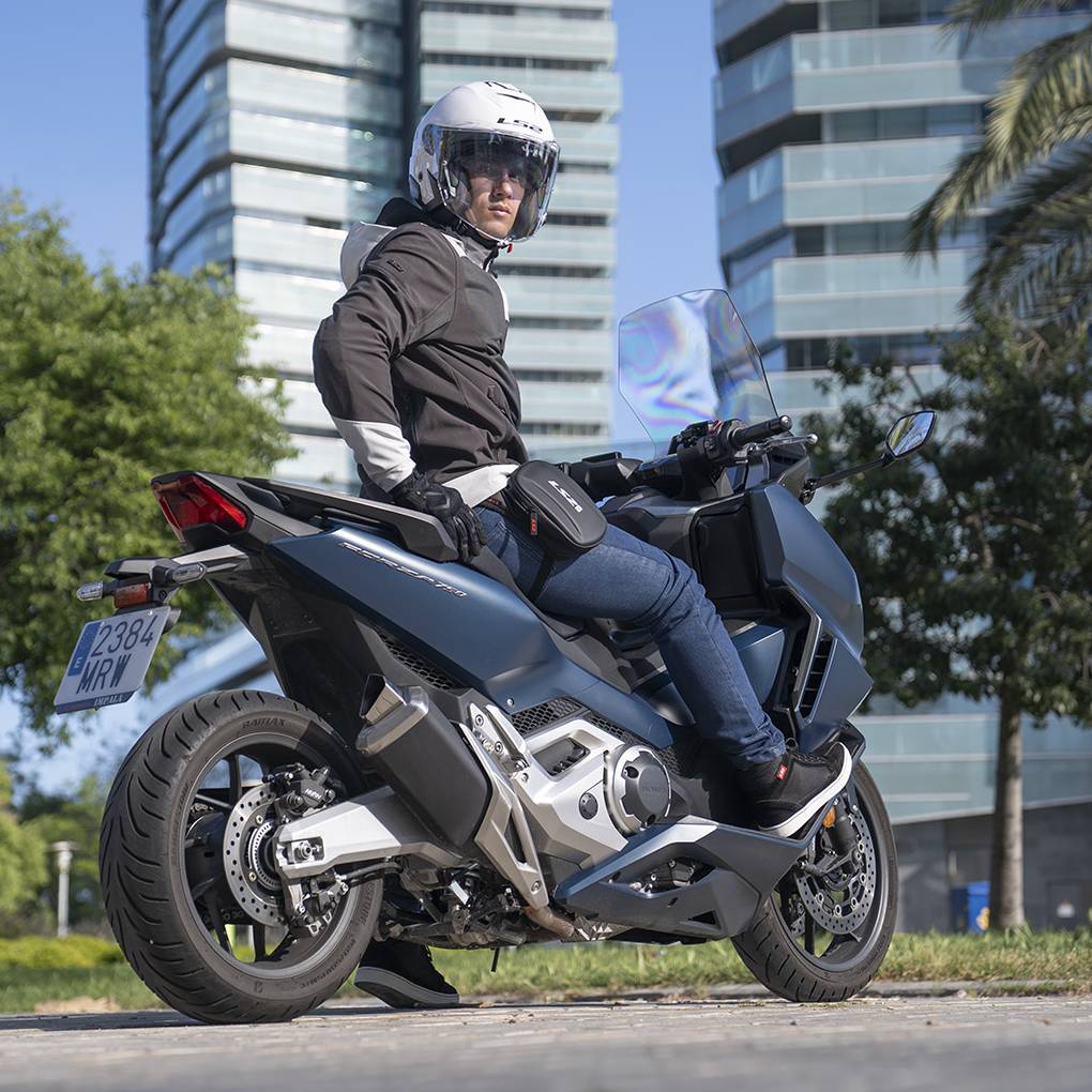 LS2 SHIELD RIDER LEG BAG - 4.5L