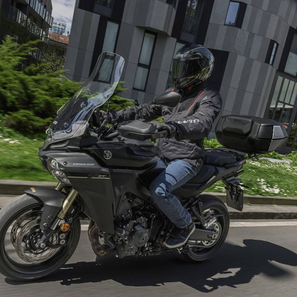 GIVI V49 AIR MOTORCYCLE TOP CASE