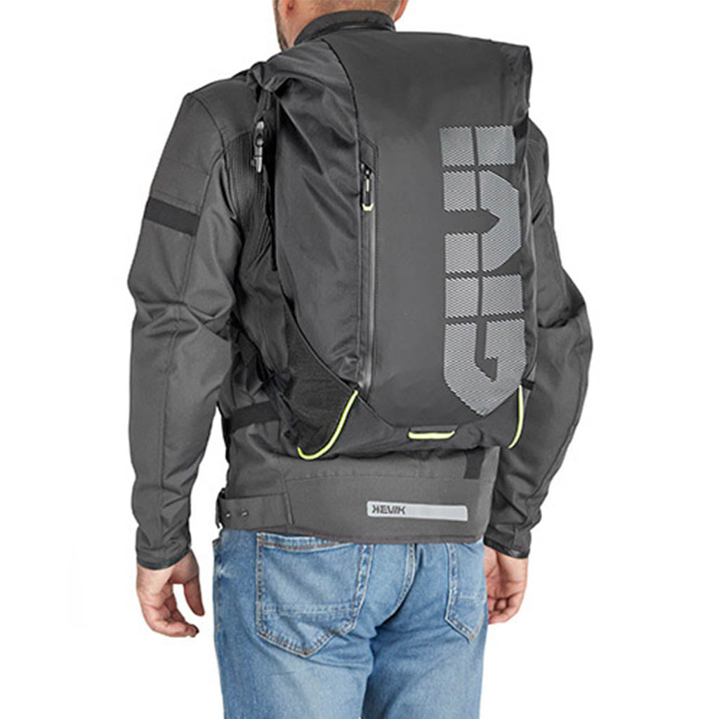 GIVI EA148 RUCKSACK WITH ROLL TOP CLOSURE SYSTEM 20L